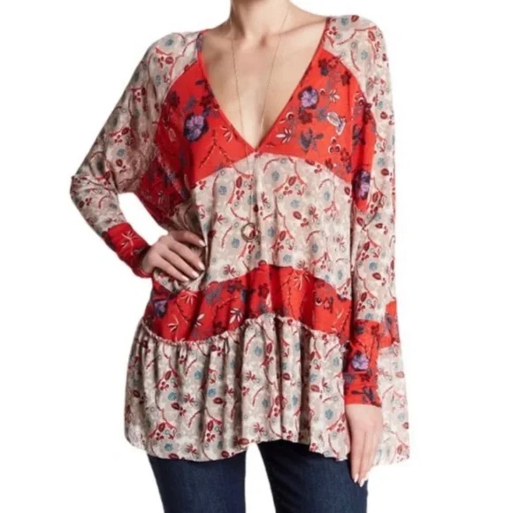 Free People Isabelle V Neck Tunic Top Red Floral Tiered Ruffle 3/4 sleeve XS